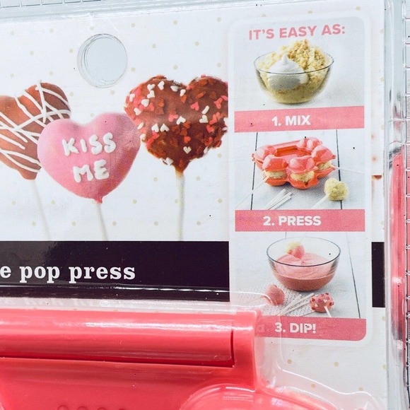Candy Hearts Making Kit Molds Skewers And Bags Wilton - Picture 2 of 12